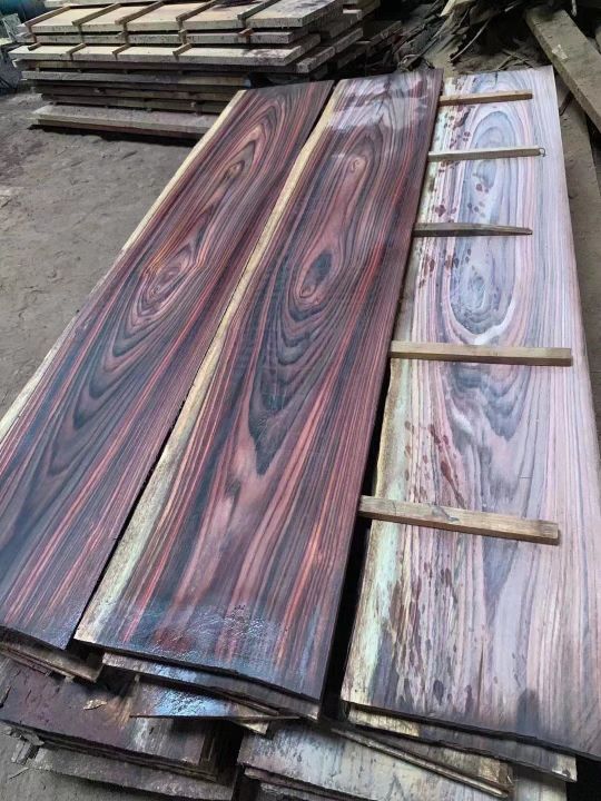 阔叶黄檀印尼黑酸枝家具,阔叶黄檀印尼黑酸枝是红木吗