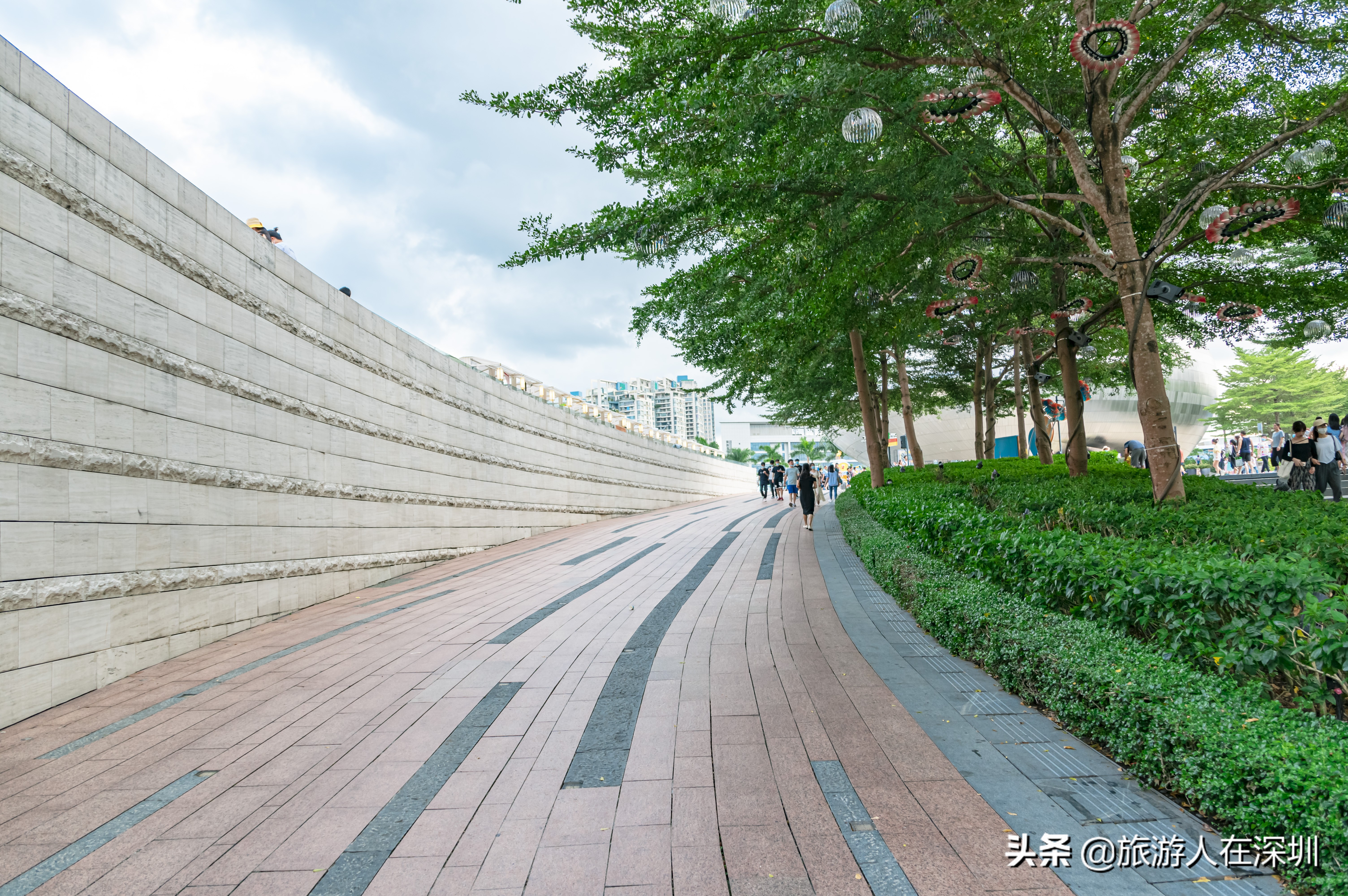 深圳欢乐海岸和欢乐港湾哪个好玩,深圳哪个商业广场最值得逛