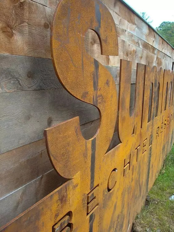 锈蚀耐候钢板表面需要处理么,耐候钢板在景观中的应用