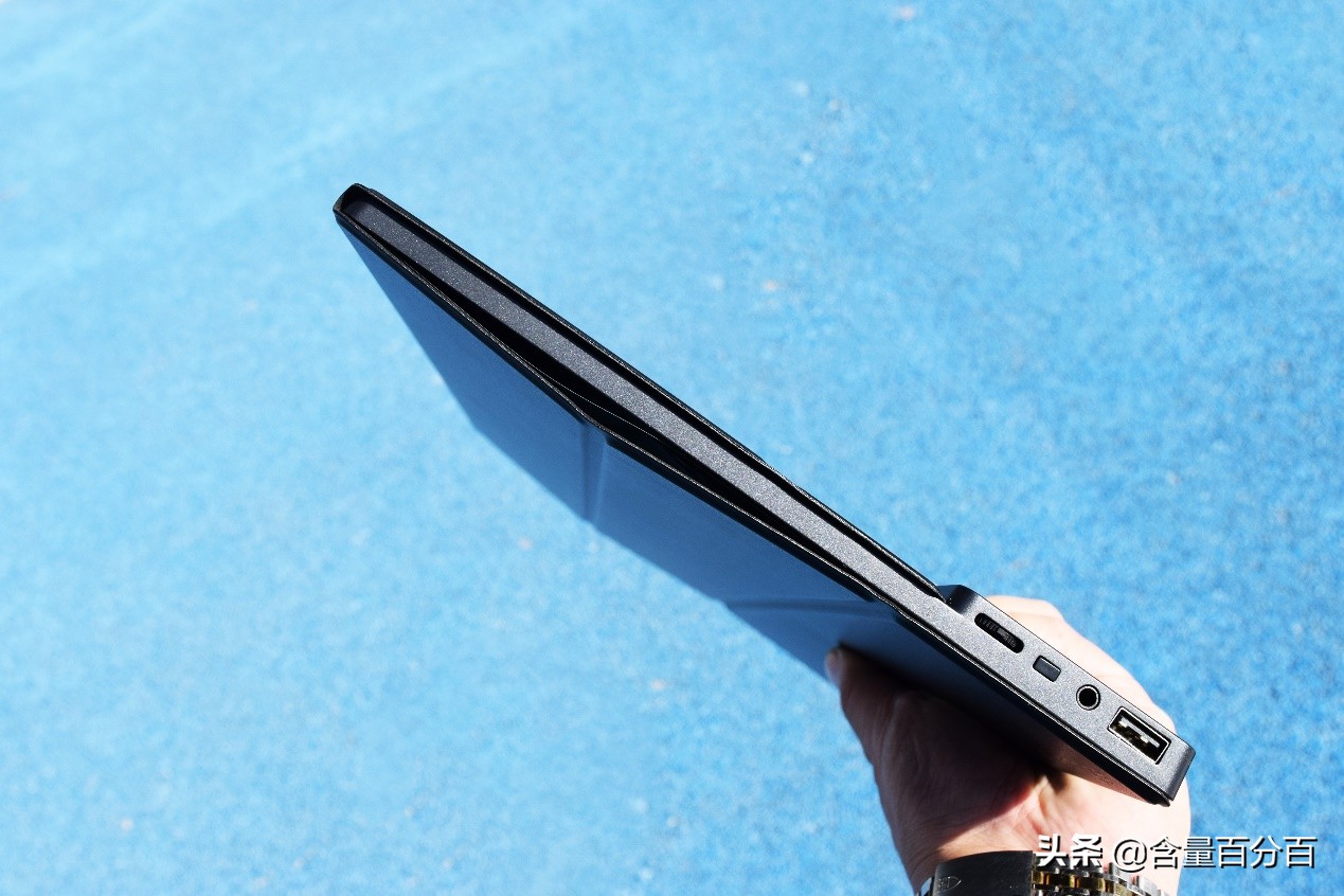 cforce156寸便携式显示器测评,cforce便携显示器色域选择