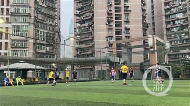重庆空中足球场视频,重庆九龙坡空中足球场