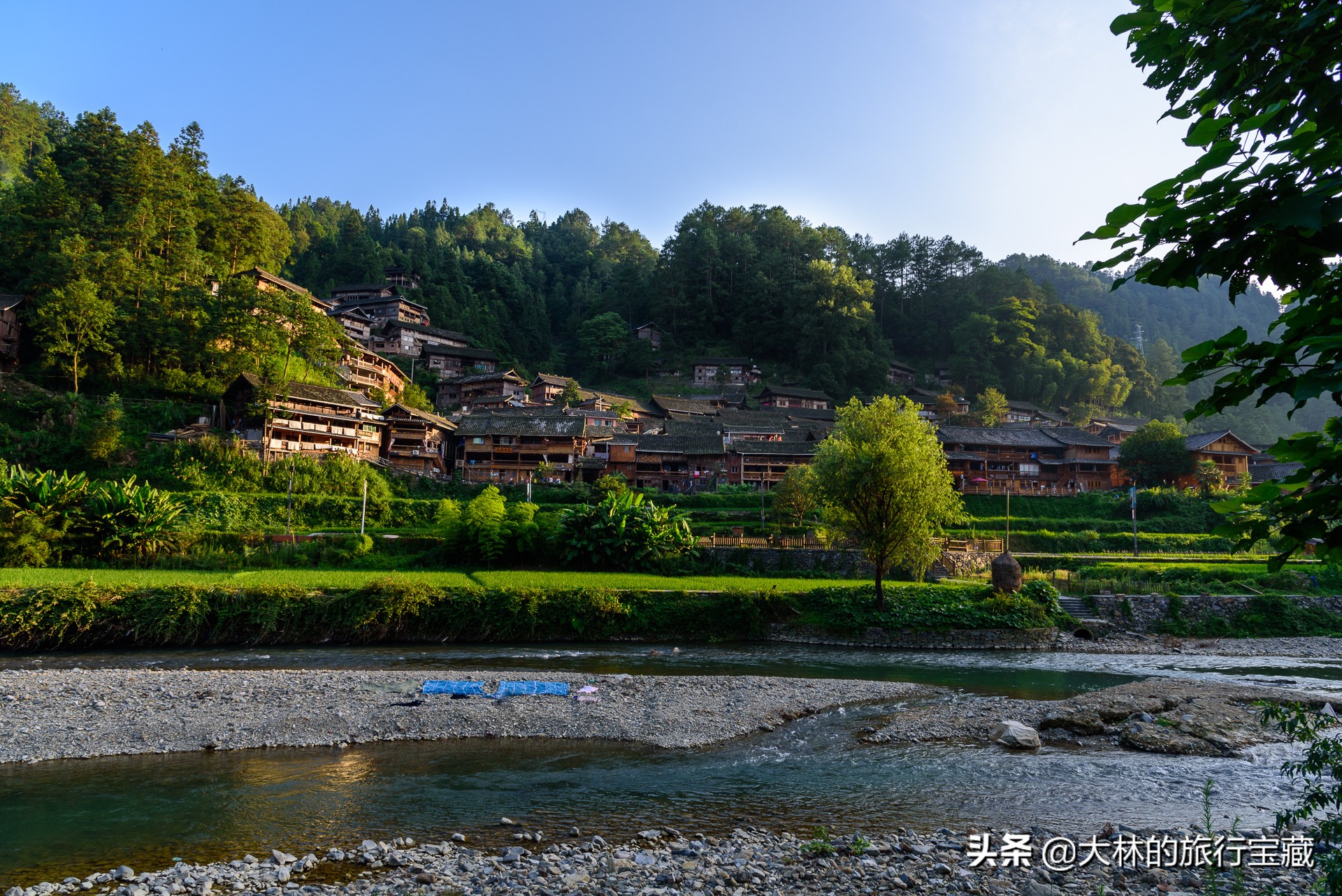 中国第一民俗村,民俗第一村在哪里