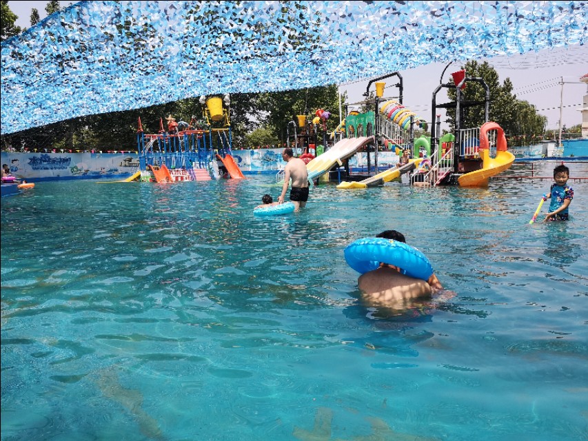 济南的室外儿童水上乐园在哪里,济南泉城公园水上乐园水质行吗