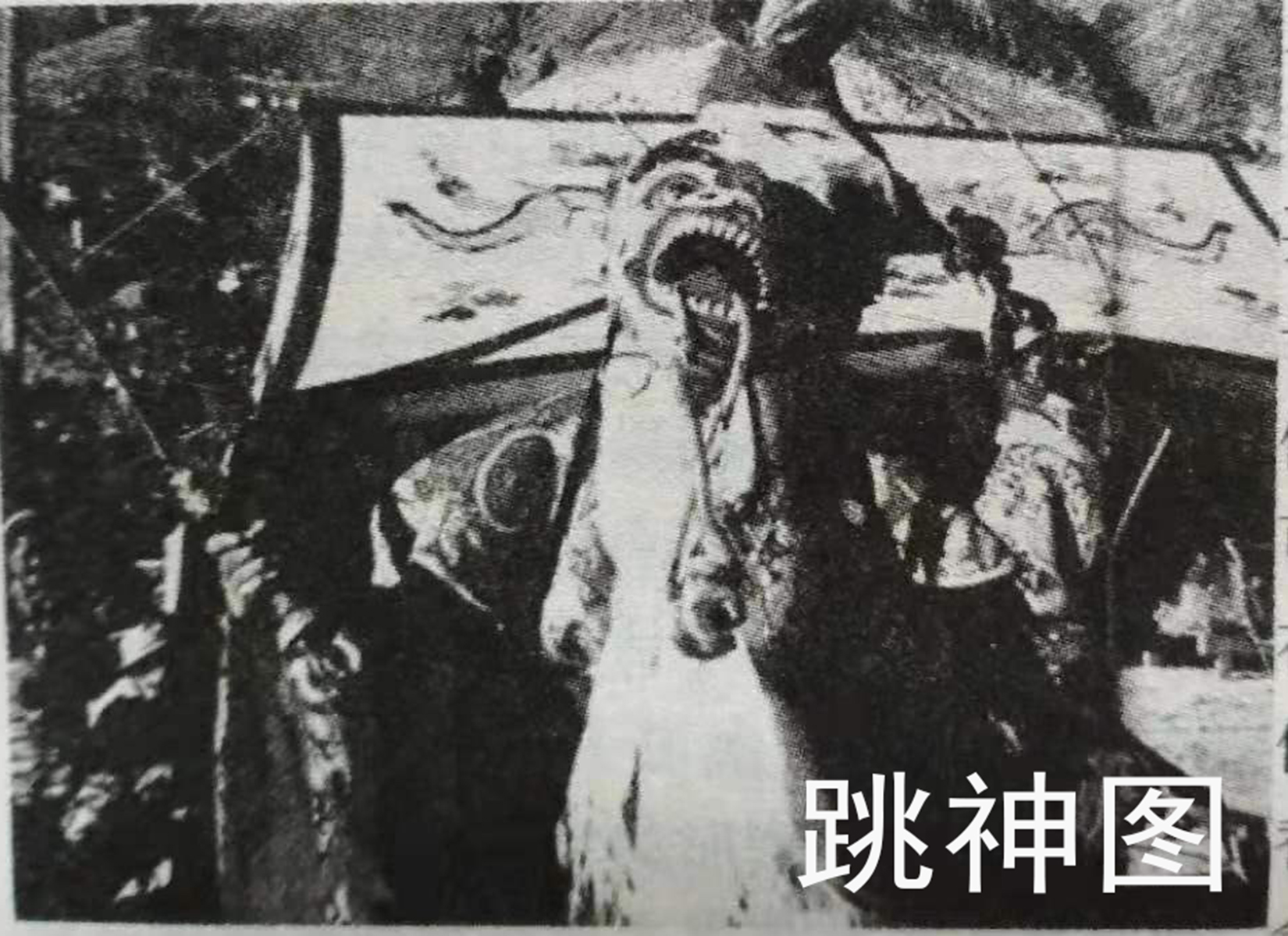 北京街头再现老掉牙骗术,老北京天桥耍耗子