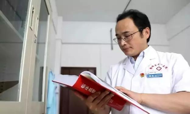 鼓舞人心！多伦多华人支援武汉的医疗物资，已交给协和医院