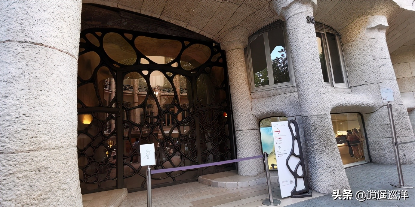 西班牙建筑大师高迪的建筑作品展,西班牙天才艺术设计大师高迪作品