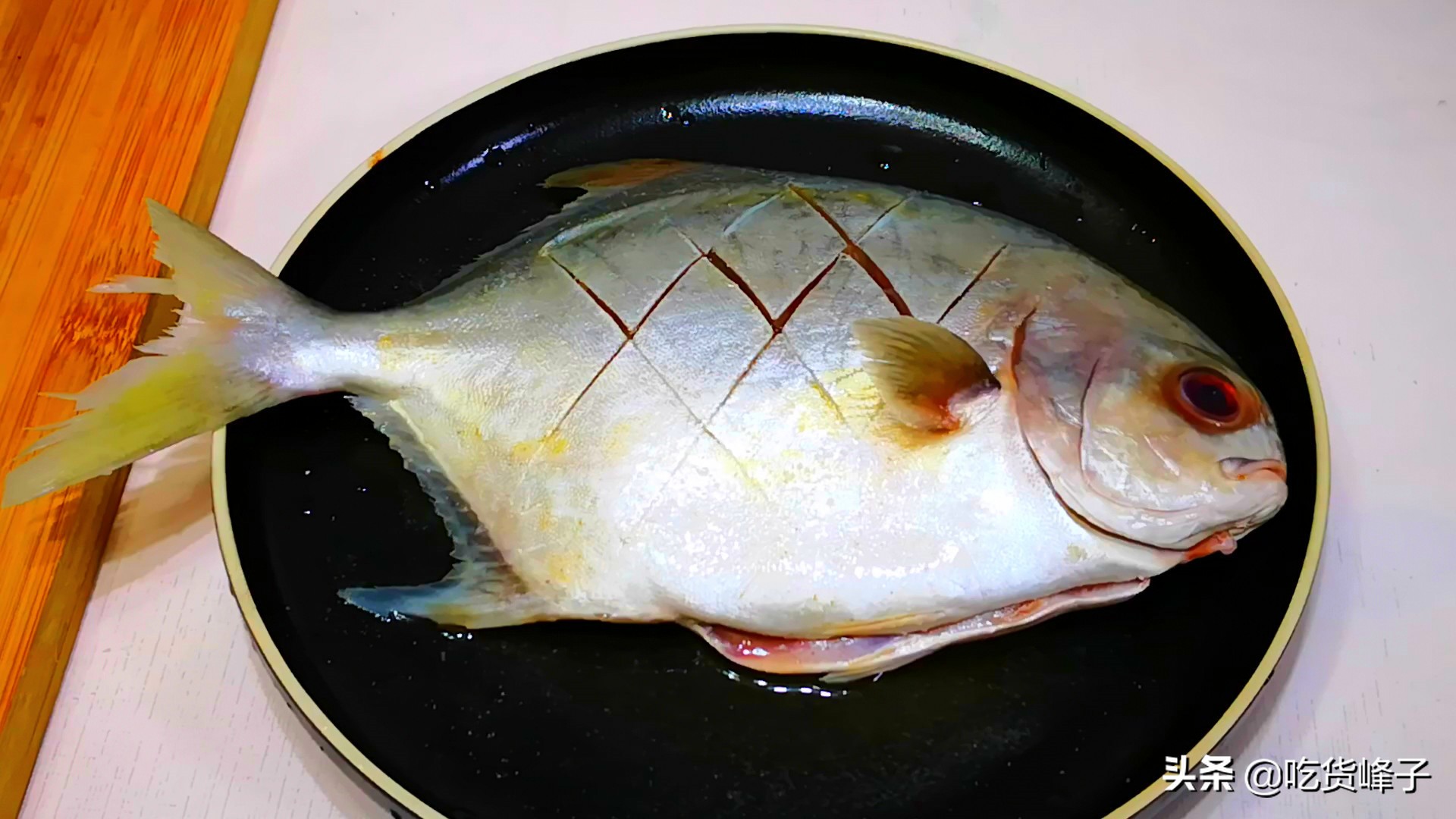 立秋后，有钱没钱多吃这鱼，刺少肉鲜营养高，精神满满过秋天，香