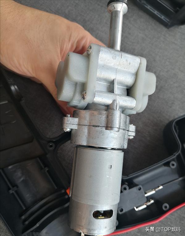 锂电洗车机能达到800w吗,锂电洗车机换大电池用