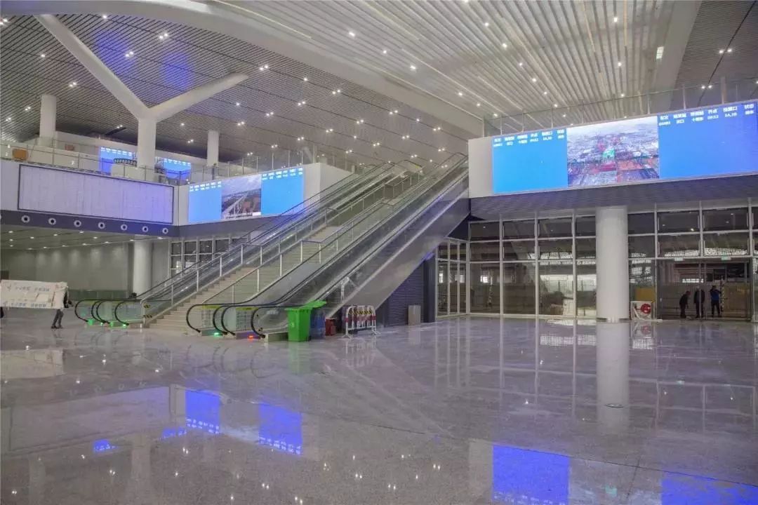 襄阳东站设计方案,襄阳东站建设图片