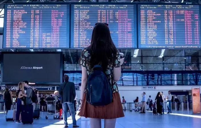 坐飞机安检遇到哪些奇葩事,坐飞机安检都遇到什么搞笑的事