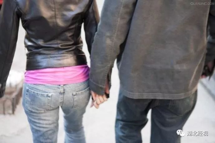 “5年级女儿在学校被男同学袭胸,老公却让忍一忍算了!”气哭…