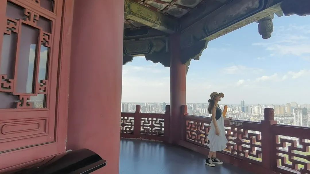 登上富乐山山顶看绵阳美景,登高赏菊富乐山