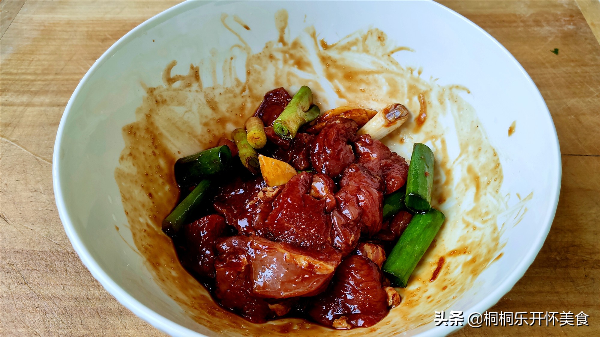 包粽子教程最简单的包法,不会包粽子简单包粽子方法