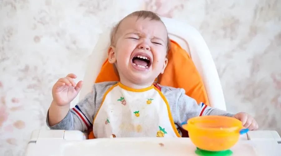 一岁多宝宝不愿意换奶瓶怎么办,一岁半宝宝戒奶瓶的好办法