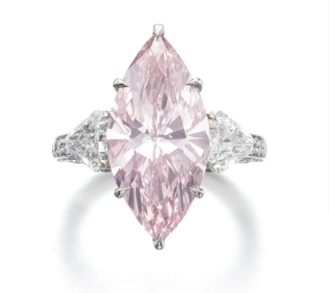 范冰冰生日晒粉红钻戒,范冰冰晒钻戒多少克拉