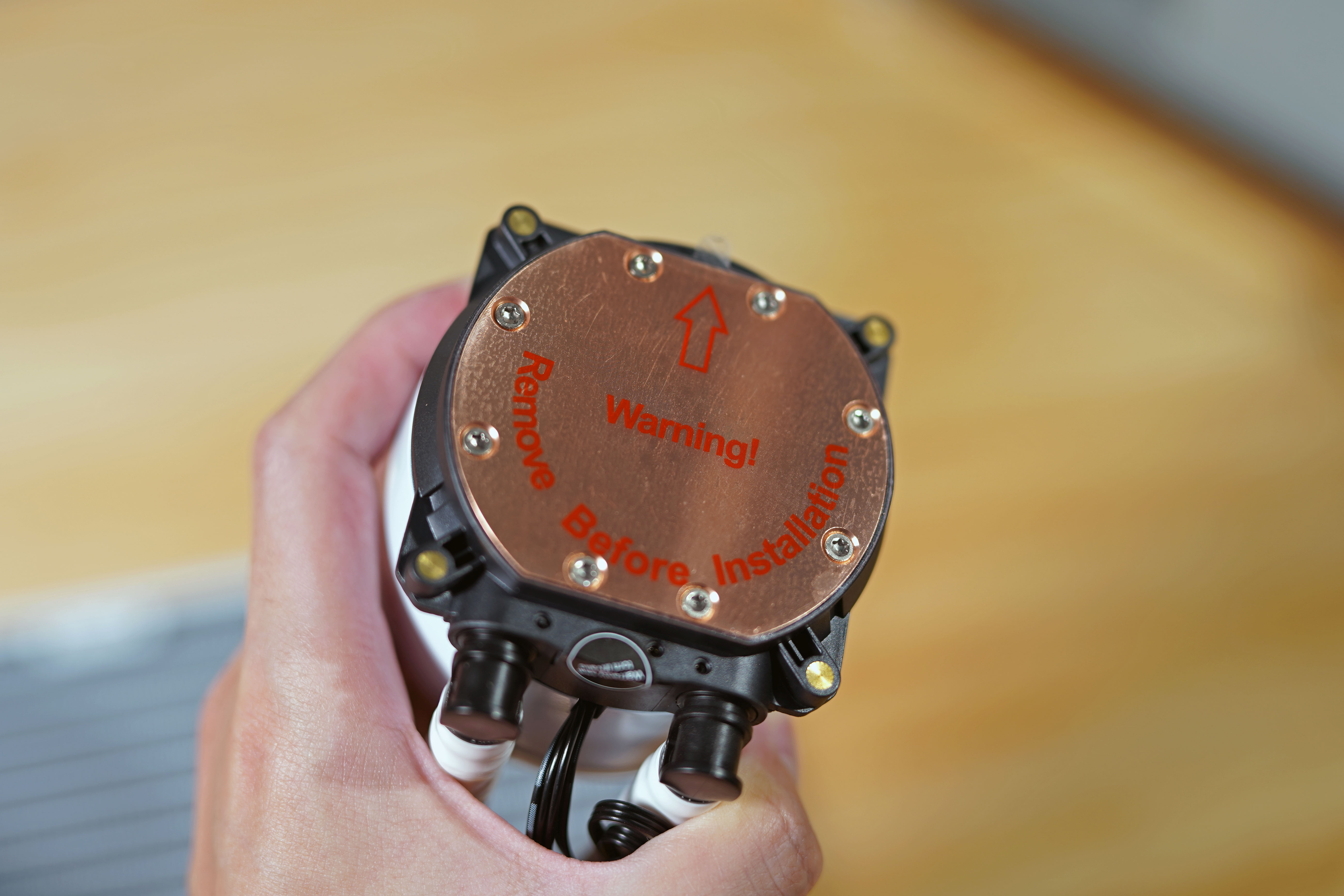 超频三白色光域机箱散热怎么样,超频3光愈2机箱测评