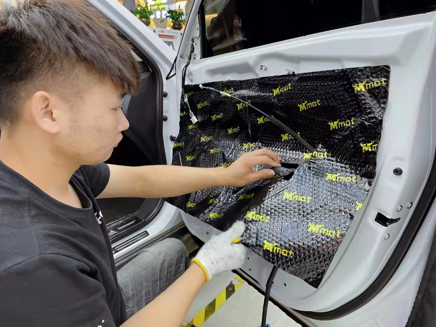 乌鲁木齐哈弗h2音响改装,昆明汽车音响升级