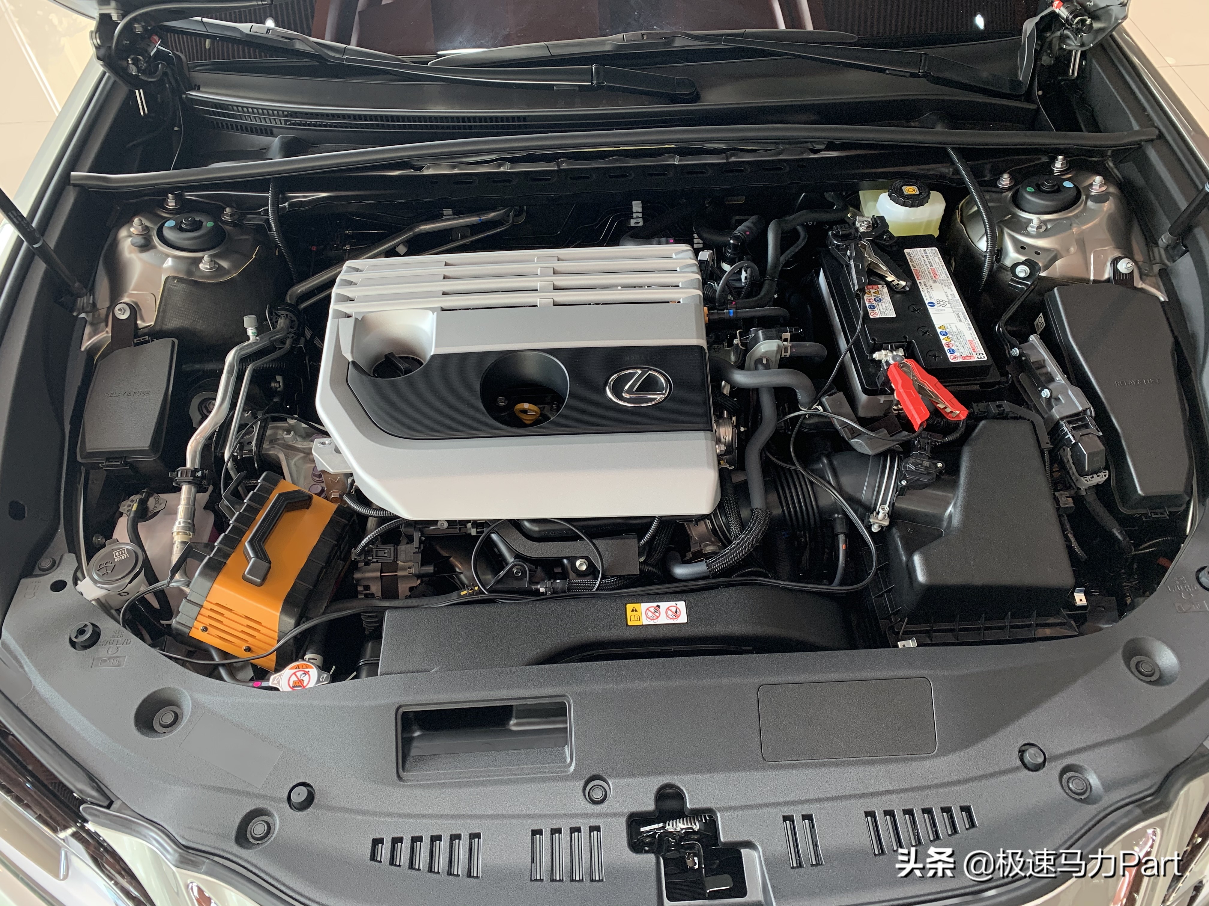 超越试驾,为什么说雷克萨斯es200是最好的