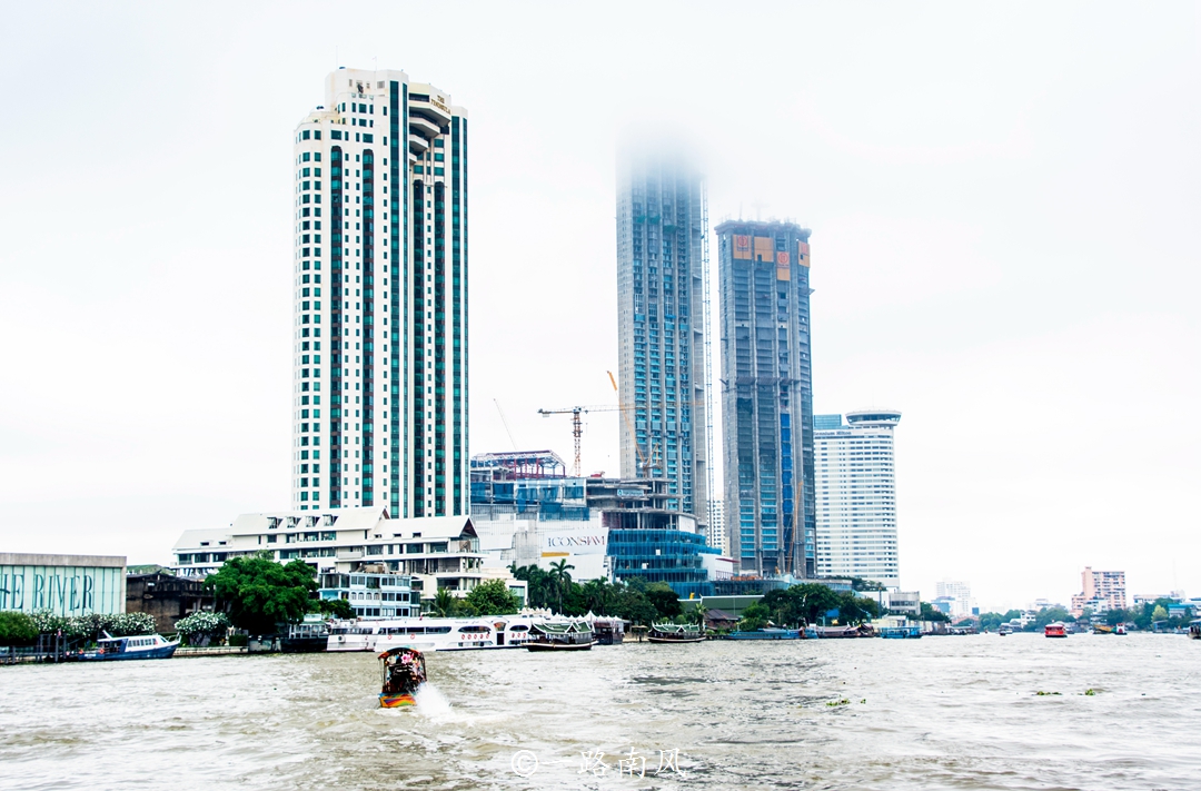 泰国曼谷街景,摩托车曼谷