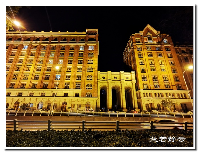 夜幕下的天津海河，美爆了