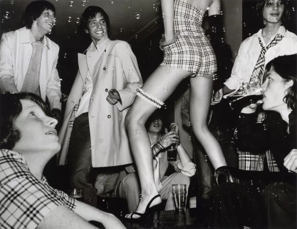 burberry哪个平台买,burberry为啥要变白标