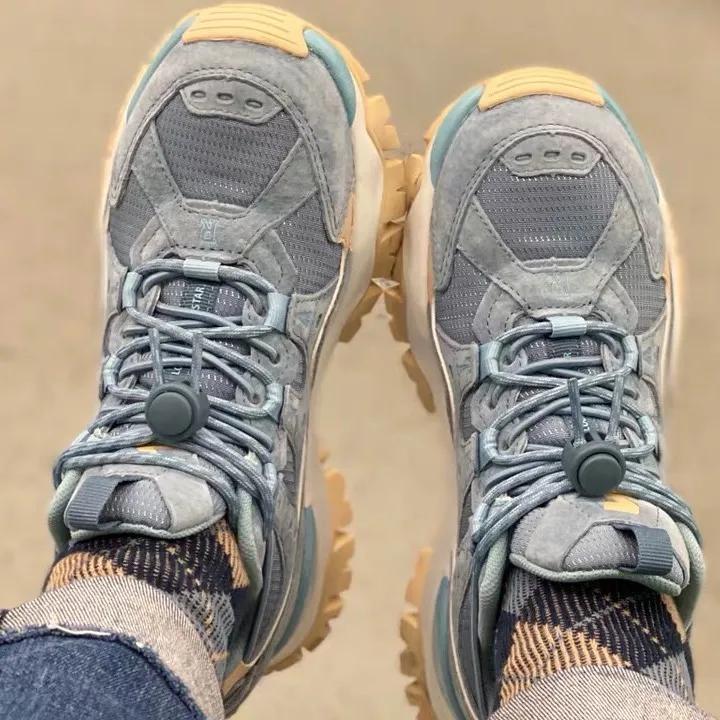 矮个子女生穿什么运动鞋好看,女生百搭运动鞋高级感