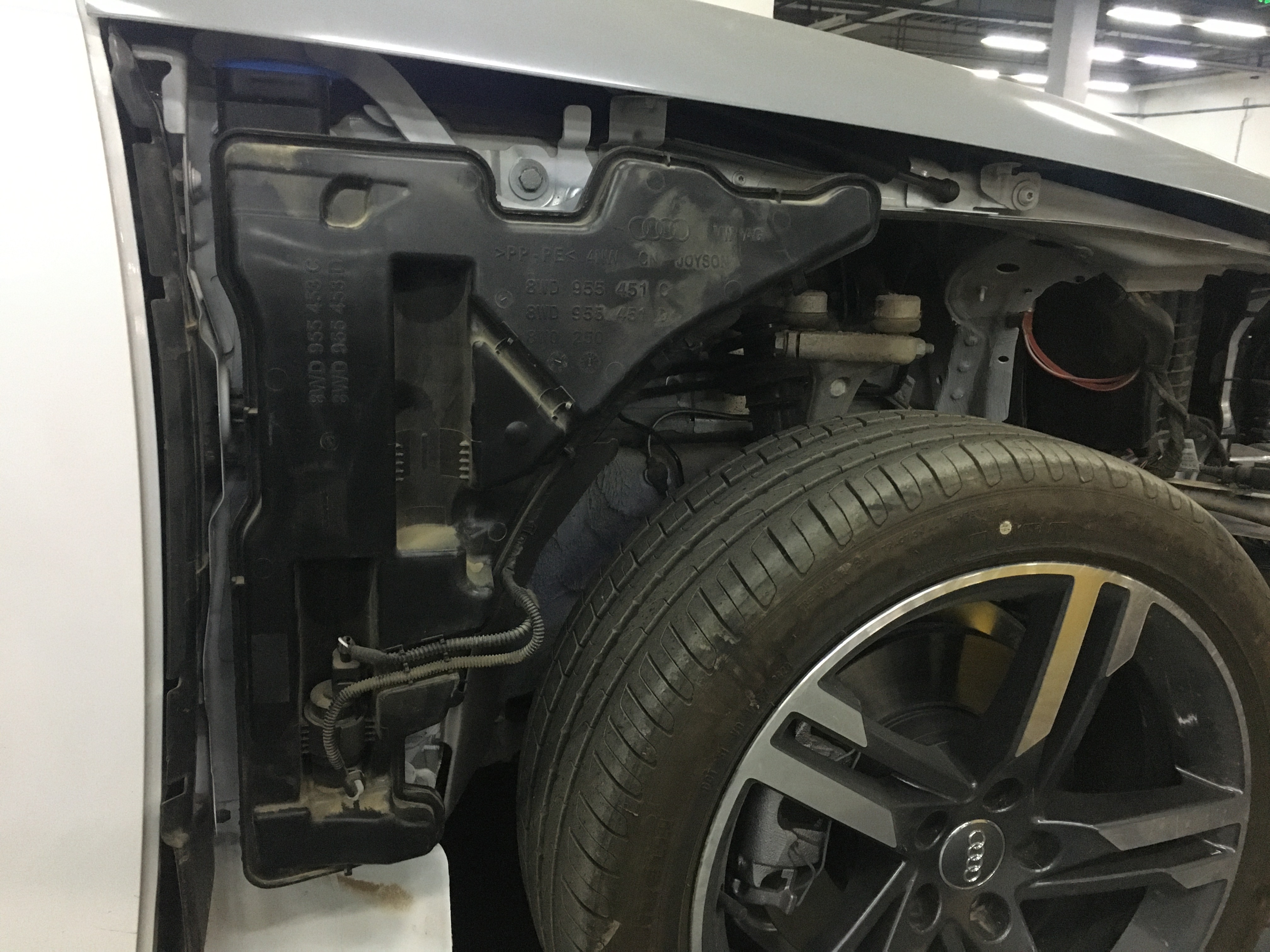 水壶可以用柠檬酸除垢剂吗,汽车的玻璃水壶会有空气吗