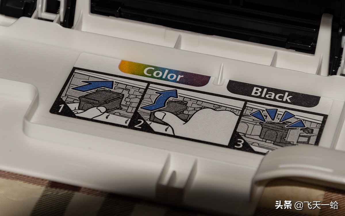 佳能g2820打印机评测,佳能2400打印机换墨盒