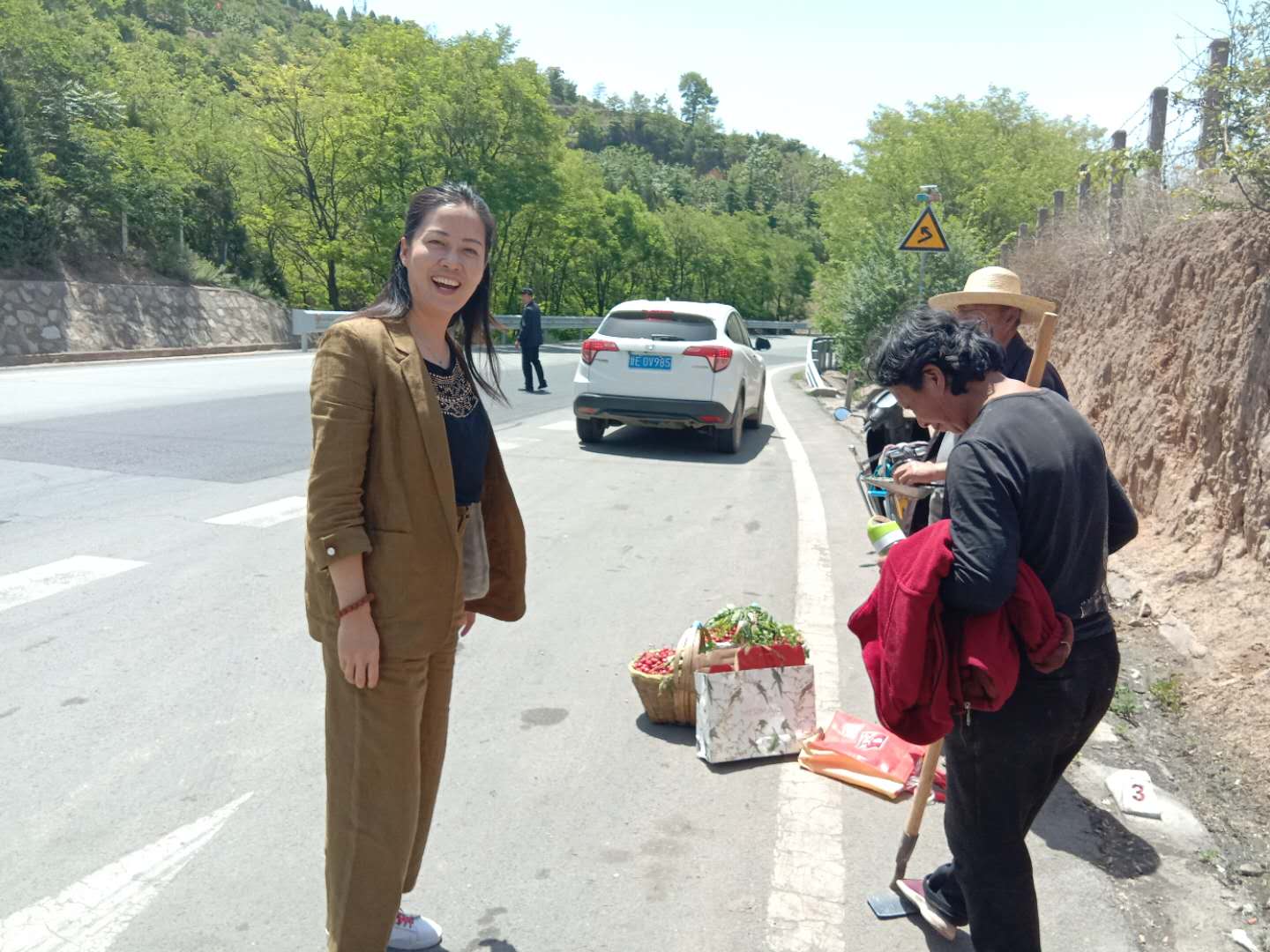 甘谷金山农民作家张志刚,甘谷徒步张志刚