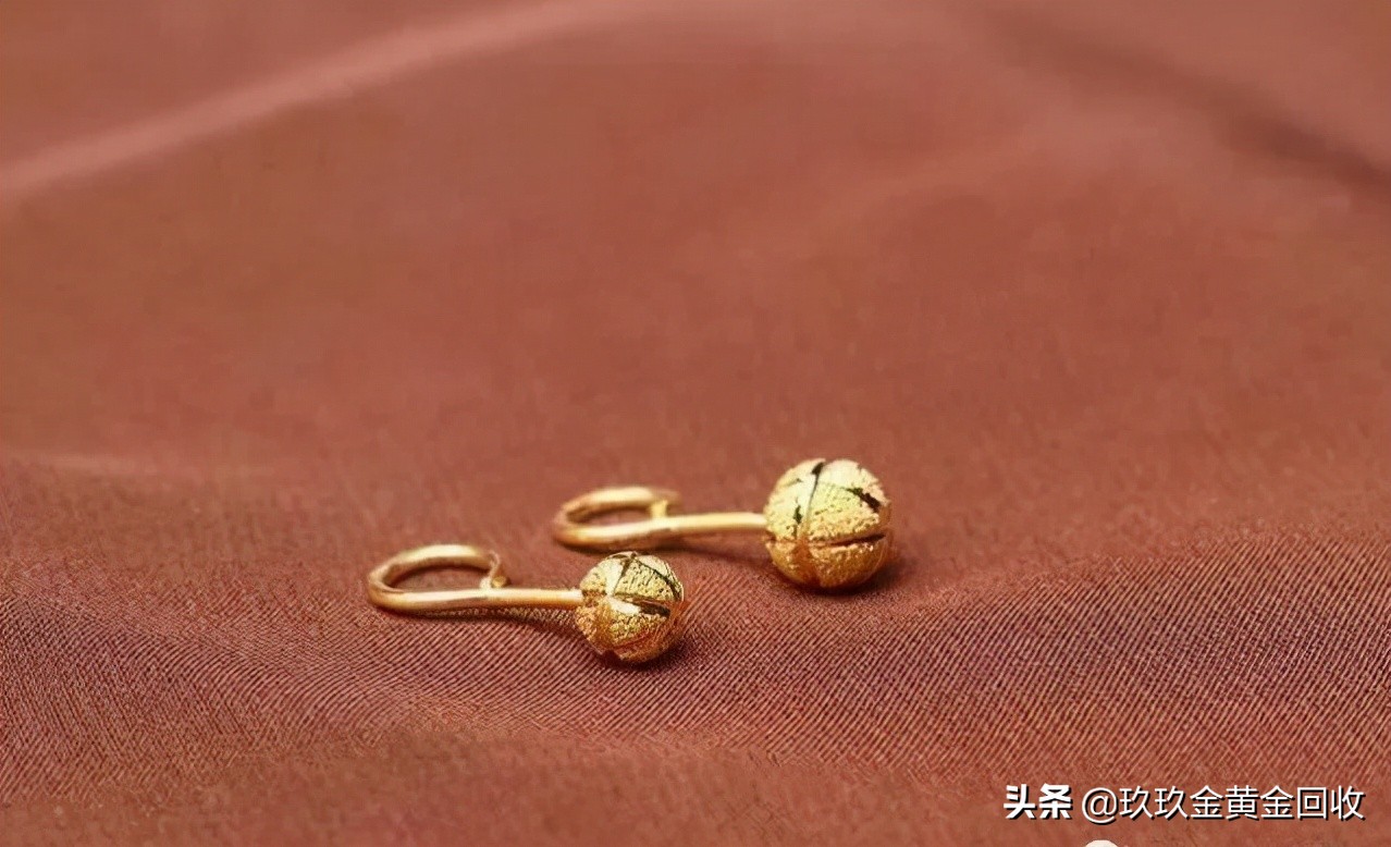 黄金耳钉容易断怎么办,黄金耳钉断了自己怎么接