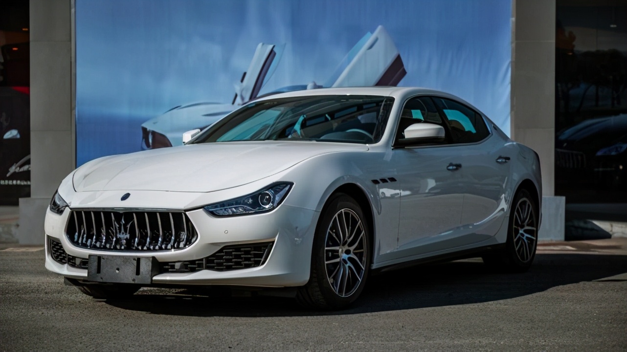 玛莎拉蒂ghibli3.0t声浪sport模式,玛莎拉蒂granturismo2023款声浪