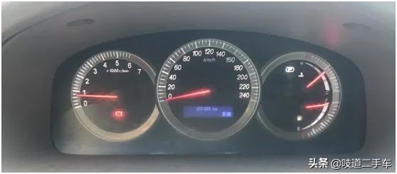 2万左右美式真皮沙发,2万开宝马奔驰