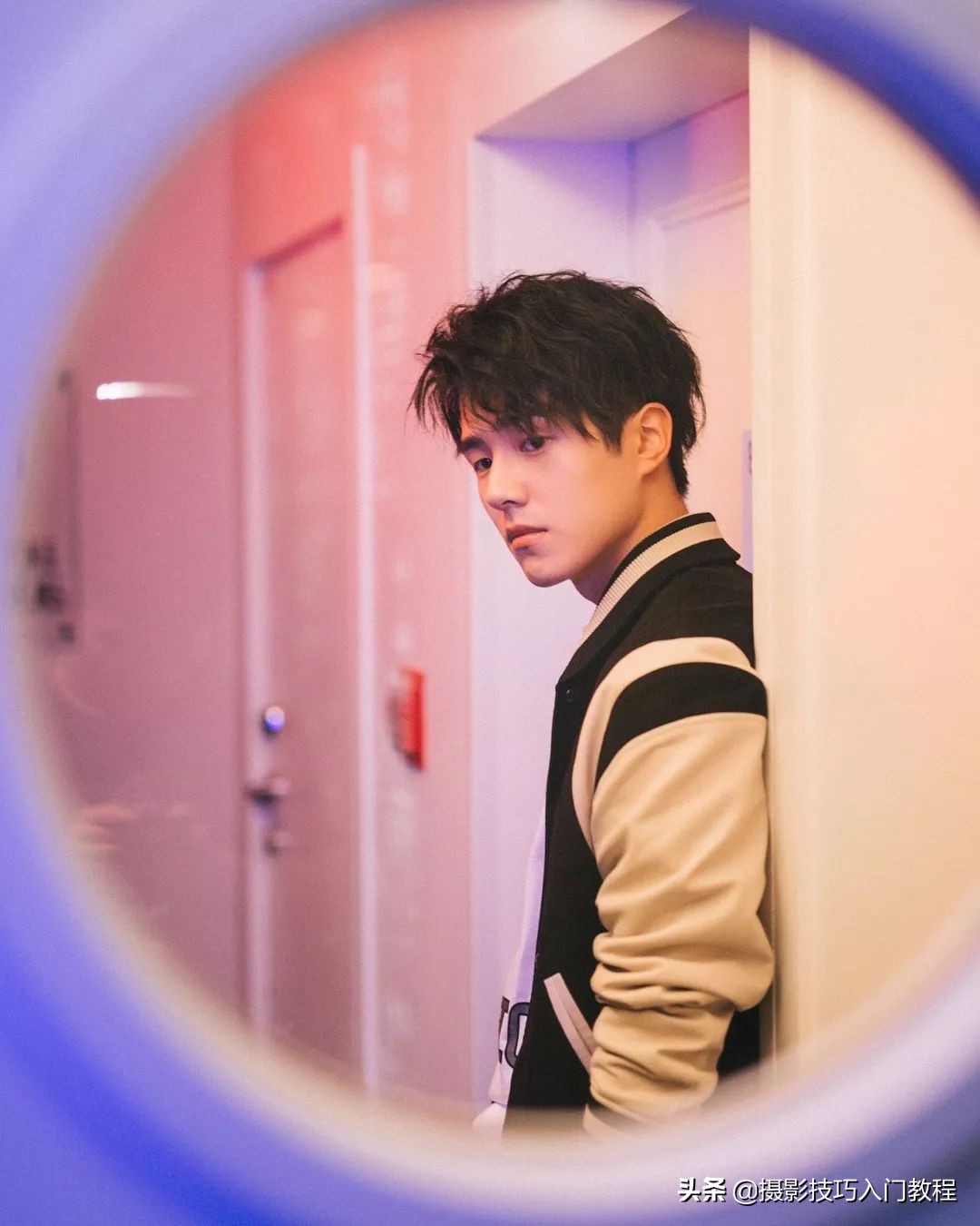 刘昊然拍照姿势教学,刘昊然自拍照环绕模板