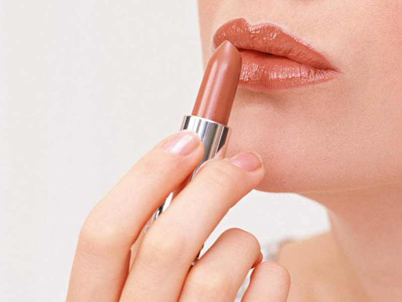 唤醒妈妈的美,妆前妆后区别有多大?轻松三步做精致美妈!