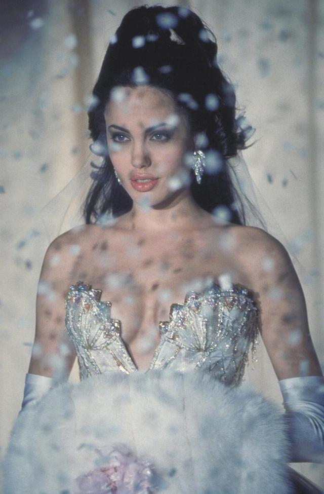 蕾丝、吸毒、得艾滋的她,才是美国第一个超级名模