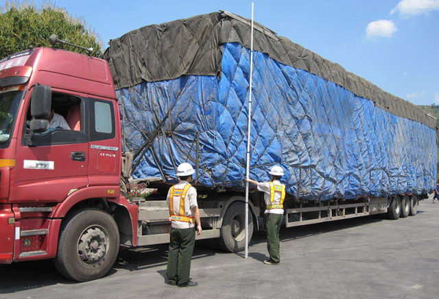 自己的大货车一个月最多赚多少钱,现在开货车还能赚钱吗