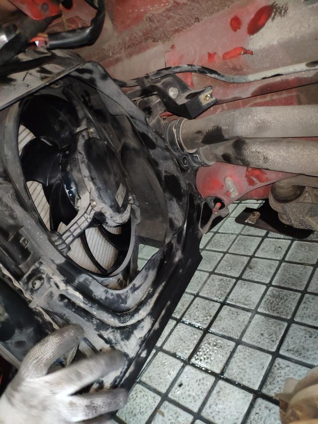 保时捷911turbos高温,保时捷911冷却系统排空气