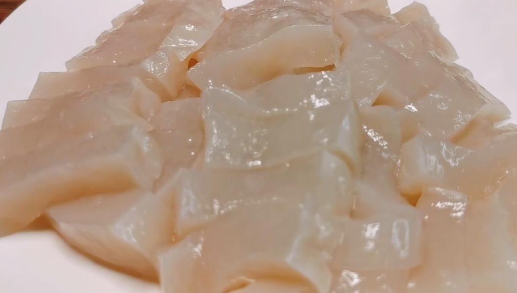 红薯凉粉自己做,做红薯凉粉水和淀粉的比例是多少