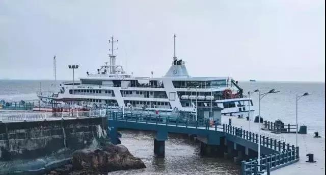 鎴戜滑鐨勮蹇嗘濡備竴鏉℃祦鍔ㄧ殑澶ф渤,绌垮煄璁板繂