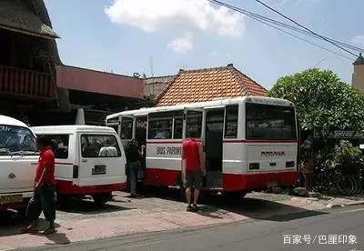 看完这些你还觉得自己很惨吗,巴厘岛公交