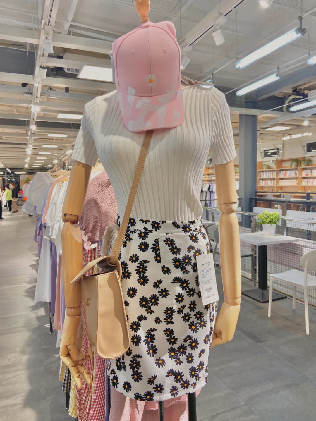 西安小众品牌服装店,西安十大平价女装店品牌