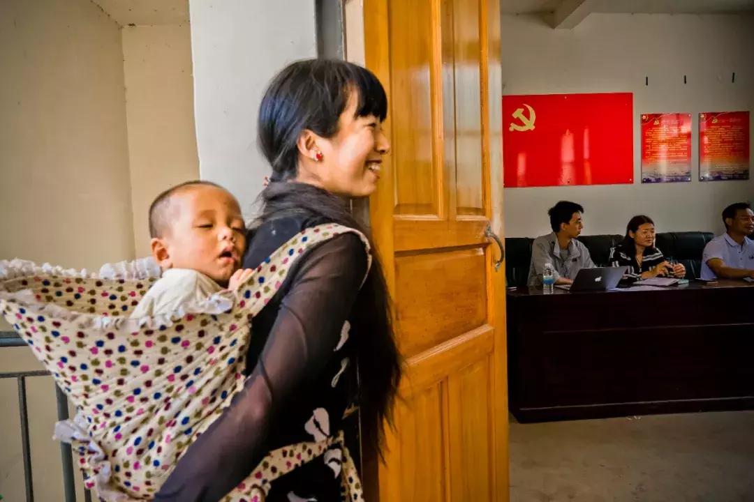 为云南咖农创收，拼多多开启了全新的互联网扶贫格局