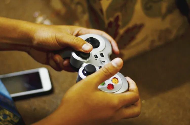 你还觉得游戏仅仅只是娱乐吗,游戏虽然好玩但也不要玩物丧志