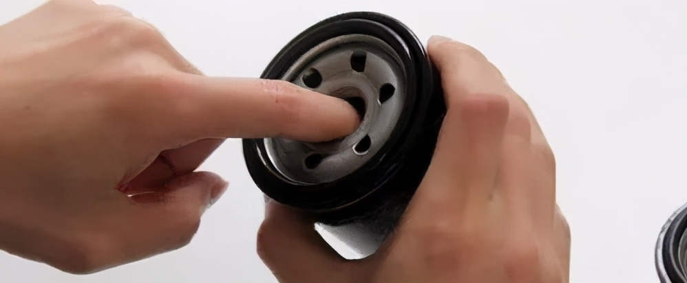 怎么辨别机油滤芯的好坏,机油滤芯假的和真的有什么区别