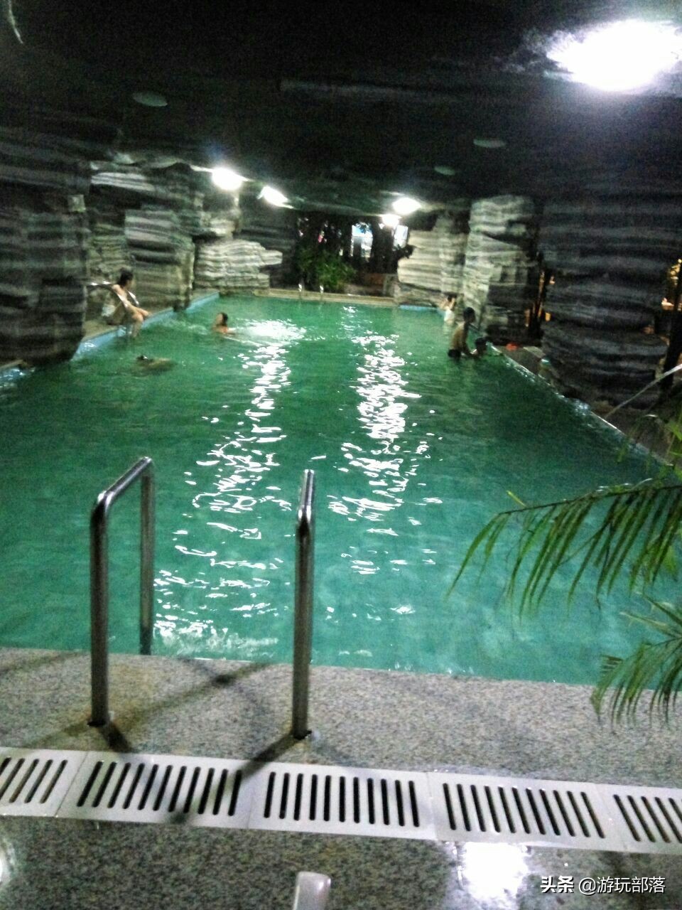 大连成园温泉山庄玉佛寺,旅游部落