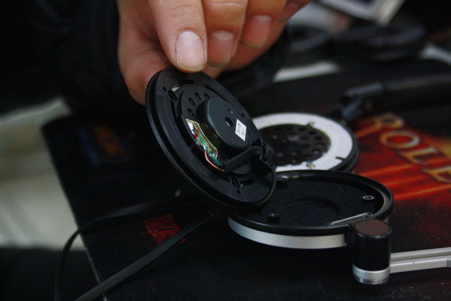 耳机的线怎么重新接,断线怎么接线不伤线