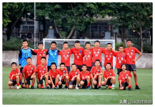 成都小学生足球理论作业爆红网络网友热议：出题老师是曼联球迷