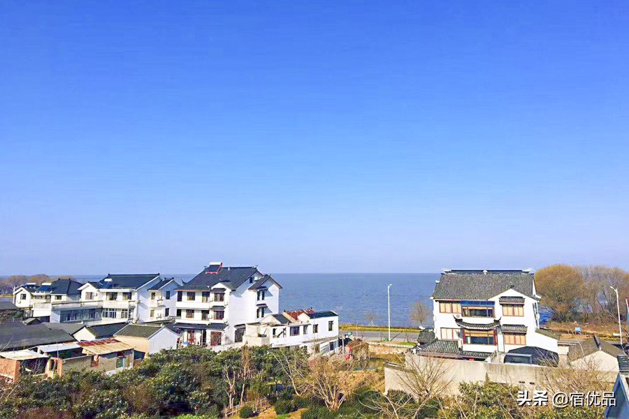 去旅游应该提前订酒店吗,出门旅游在网上订酒店要注意什么