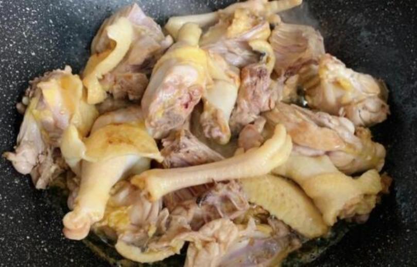 越喝鸡汤火气越大,常喝鸡汤和牛汤有什么好处