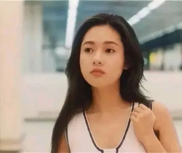 李丽珍历任男友大盘点,蜜桃女孩李丽珍男朋友